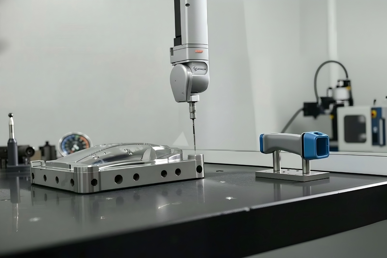 High-end industrial mold manufacturing facility